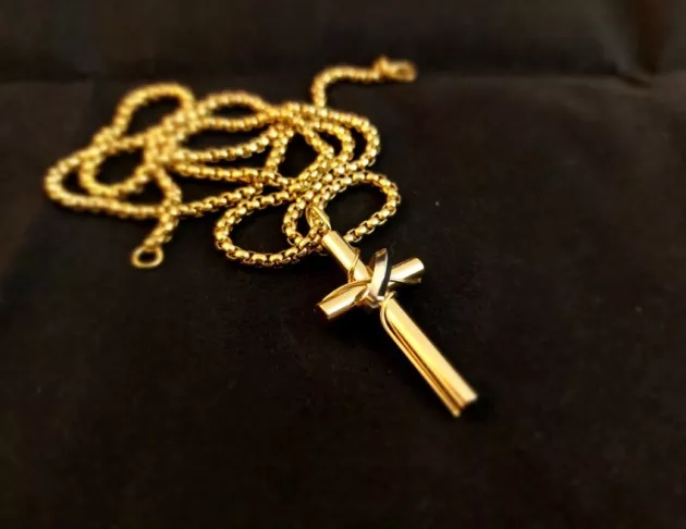 鈦鋼圓環十字架項鍊-金