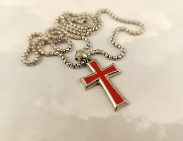 十字架抹油鈦鋼項鍊-白鋼+紅