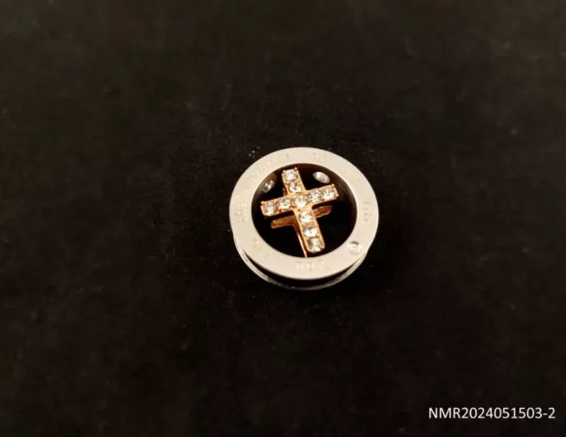 圓圈迷你十字架鑲鑽項鍊-全鑽 